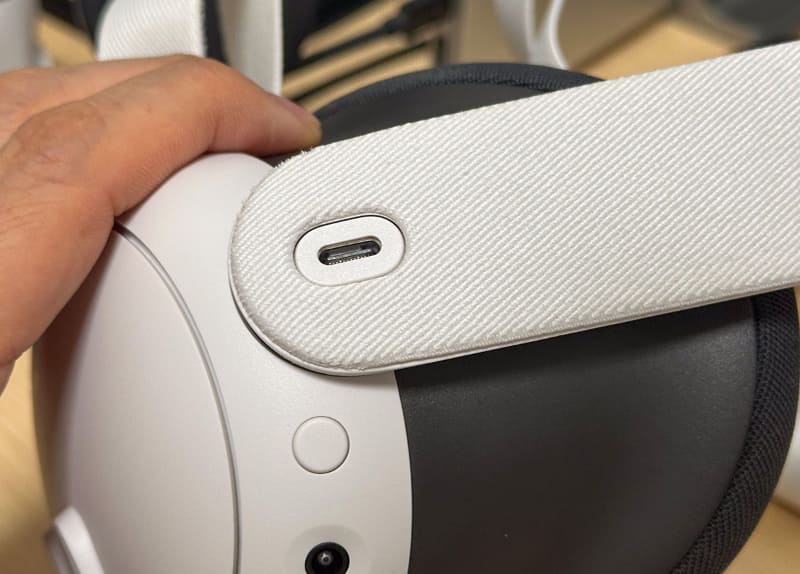 USB Type-C端子のデザインは「Oculus」ロゴにちょっと似ている