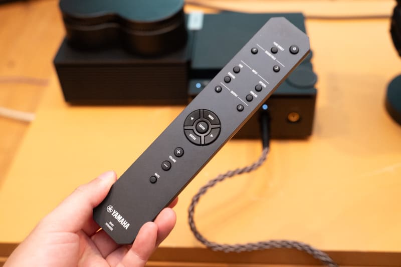 リモコンも付属