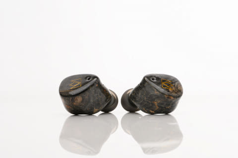 Noble Audio FoKus Prestige (3月3日に出品取り消し) Noble Audio FoKus Prestige (3月3日に出品取り消し) Noble