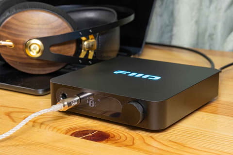 机が狭くてもあきらめない! FIIO「K11」で省スペース・ピュア