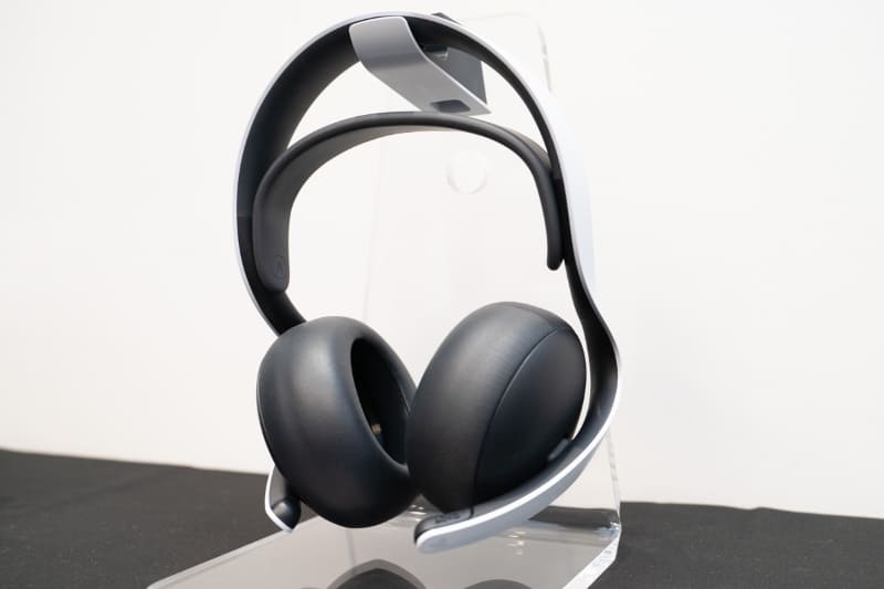 日本でも後日発売となる「PULSE」シリーズとは無線接続できる