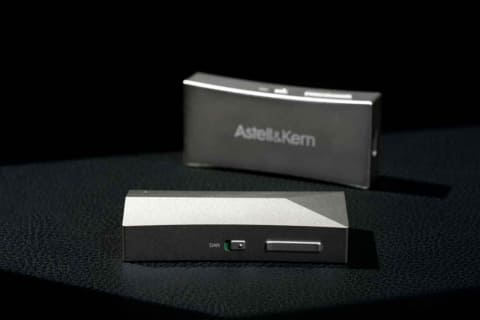 Astell&Kern、USB着脱式でデュアル出力のポータブルUSB DAC「AK HC4