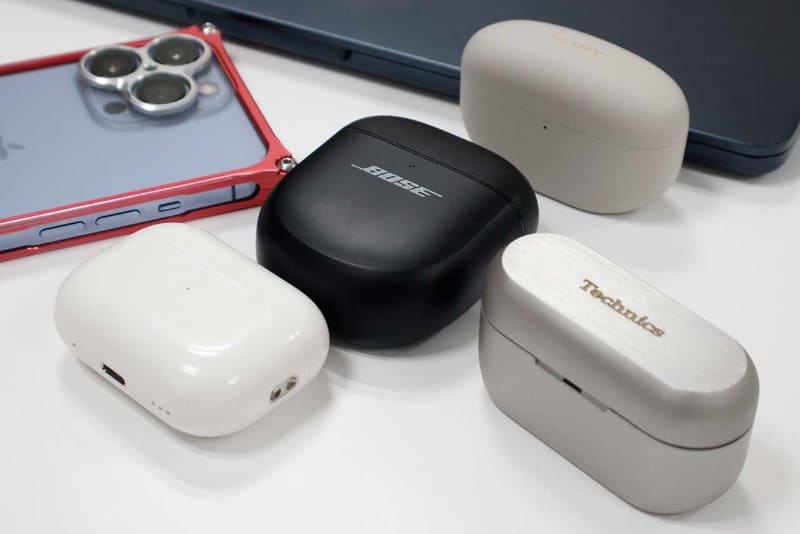 '23年冬に気になる完全ワイヤレスイヤフォン4機種を聴き比べ