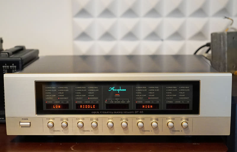 アキュフェーズのデジタルチャンデバ「DF-65」