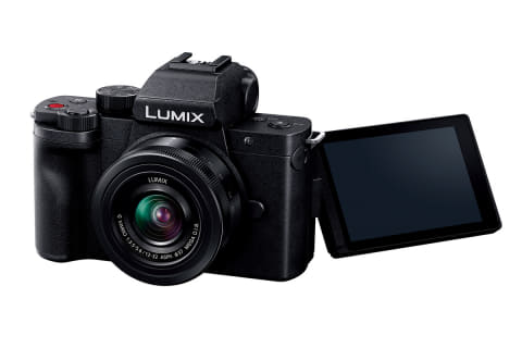 パナソニック、小型Vlogカメラ「LUMIX G100D」。約8.9万円から