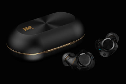 AVIOT最上位TWS×ピエール中野「TE-ZX1-PNK」予約開始。「有線派の方も