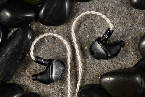 Noble Audio、4種8ドライバーのハイブリッドIEM「ONYX」 - AV Watch