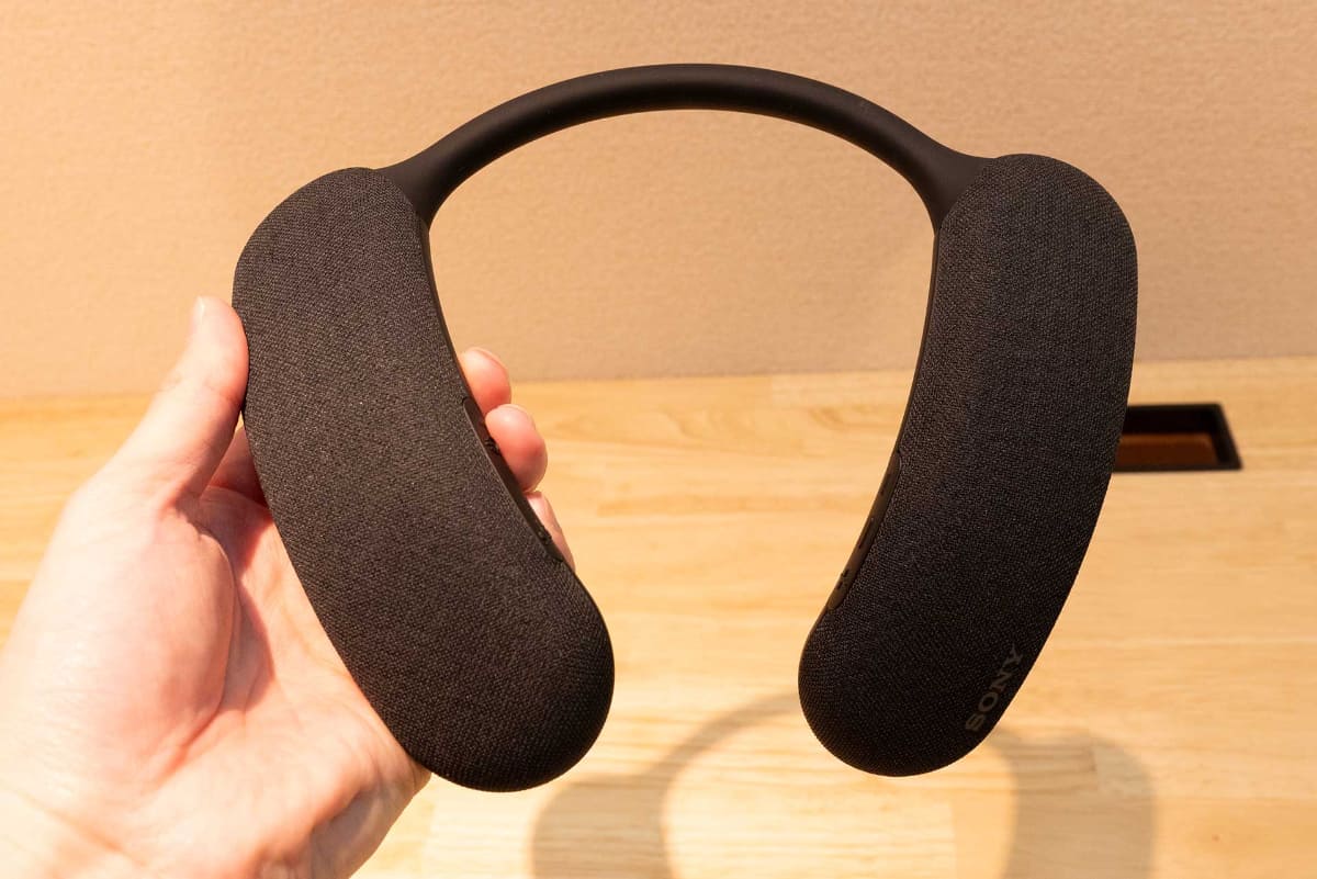 「BRAVIA Theatre U」と名付けられたワイヤレスネックスピーカー「HT-AN7」