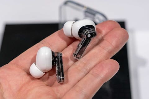 Nothing、LDAC対応のスケルトンイヤフォン「Nothing Ear」。低価格な