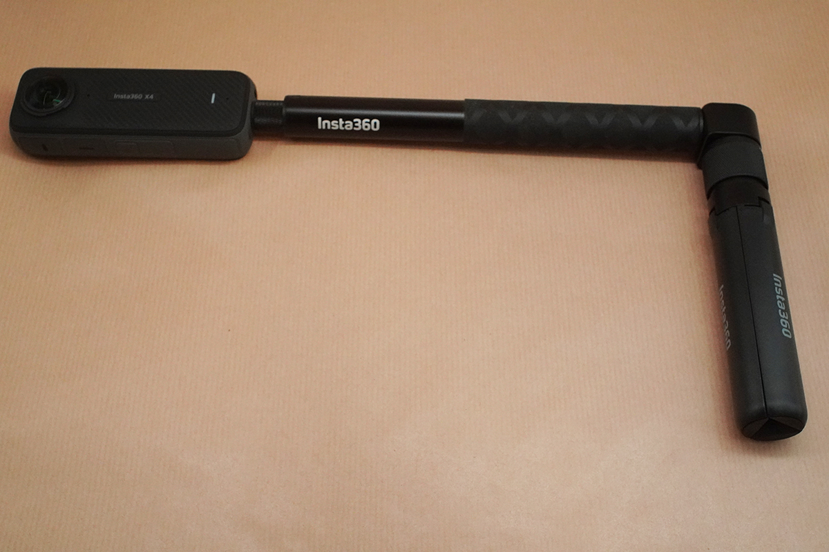 自撮り棒と組み合わせると、バレットタイム用ハンドルにもなる