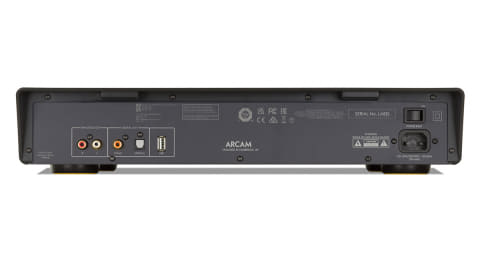 ARCAM、薄型DAC内蔵アンプ「A5」CDプレーヤー「CD5」。6月13日