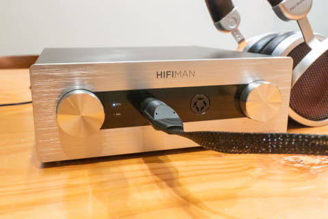 HIFIMAN、平面駆動最上位「SUSVARA Unveiled」と静電型入門機「MINI