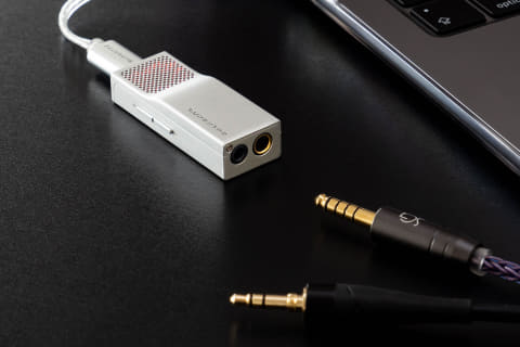 SUPERTFZ、約1.5万円のバランス接続対応スティック型DAC - AV Watch