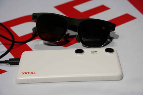 XREAL Beam スマートグラス拡張デバイス アマプラネトフリ視聴可 Amazon | XREAL Beam/XREAL Air/Air 2/Air 2 Pro AR グラス スマート