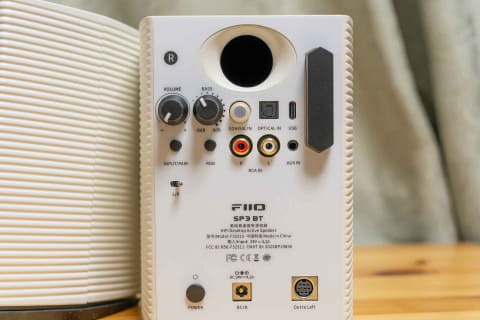 縦置きできる”FIIO「K19」で、狭い机で最強デスクトップオーディオして