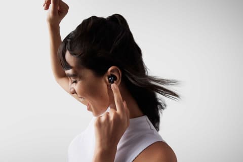 英Nothingのサブブランドから、完全ワイヤレスとスマートウォッチ。各