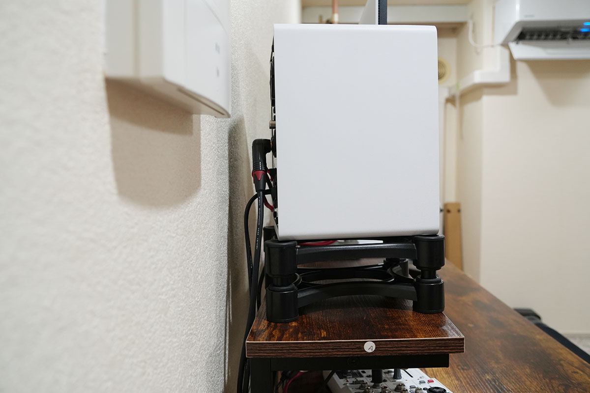 壁面との距離は5cm