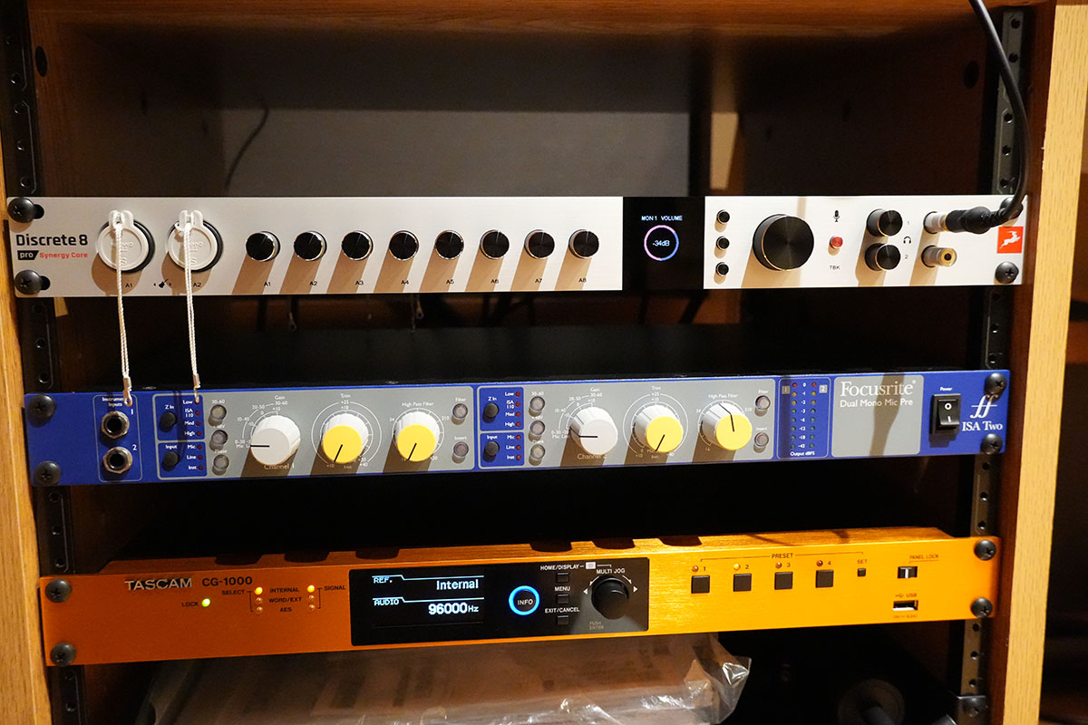 Antelope AudioのDiscrete 8 Pro Synergy Core