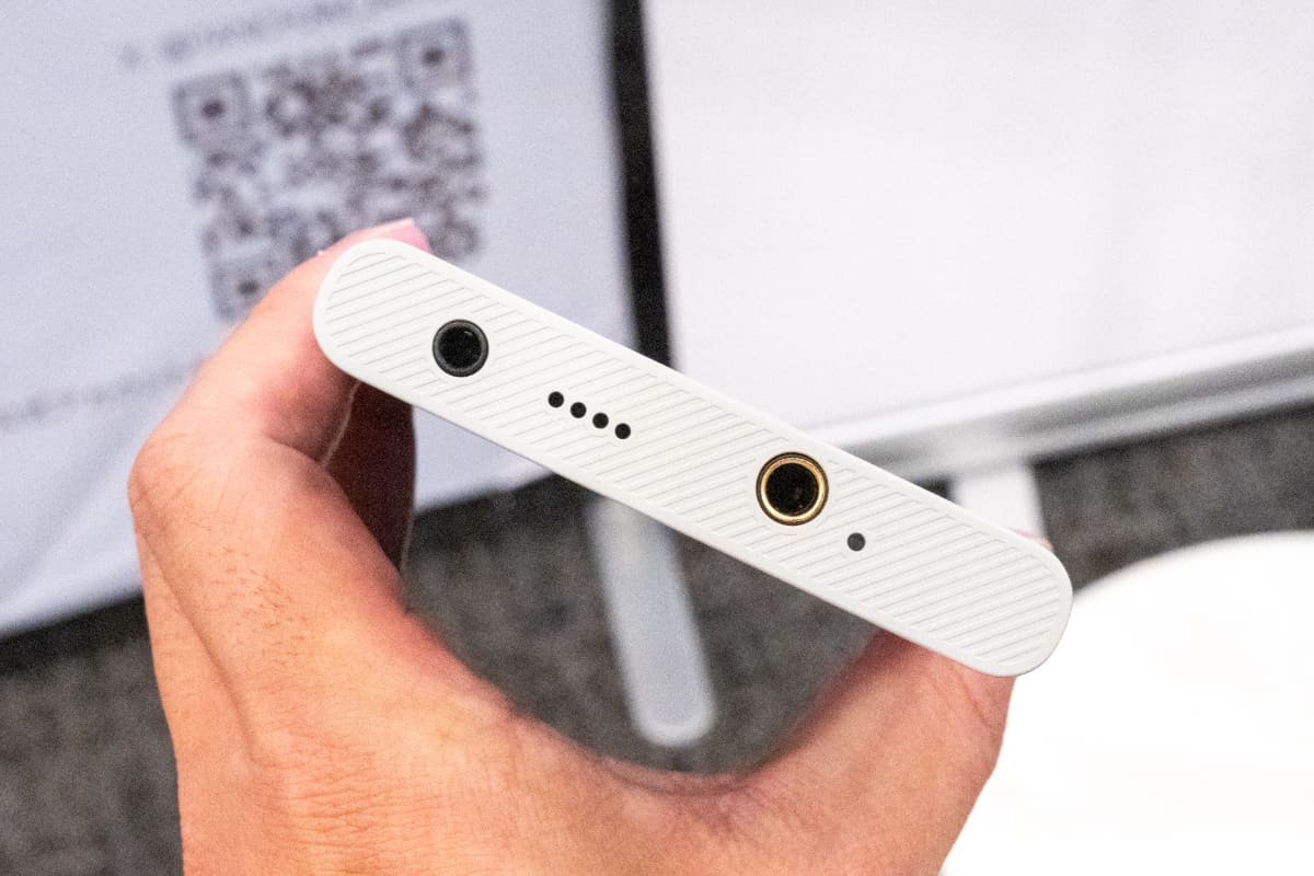 4.4mmと3.5mm両対応のAndroidスマホ