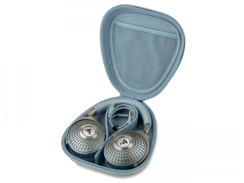 FOCALの音を気軽に。11万円からの軽量タイプ・ヘッドフォン2機種 - AV