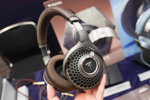 FOSTEX“藍染め”ヘッドフォン、FOCALヘッドフォンが身近に
