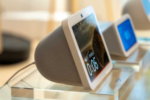 Echo Show 8 第3世代　スマートスピーカー Amazon｜Echo Show 8 第3世代 - 広がりのある空間オーディオ