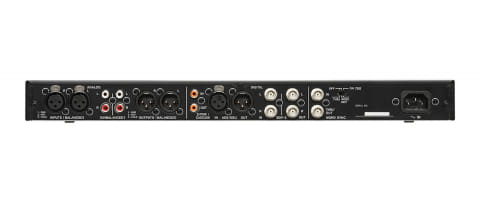 TASCAM、DSD対応マスターレコーダー「DA-3000」復活。26.4万円 - AV Watch