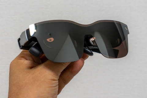 ミニレビュー】TCLのサングラス型ディスプレイ「RayNeo Air 2s」を試す