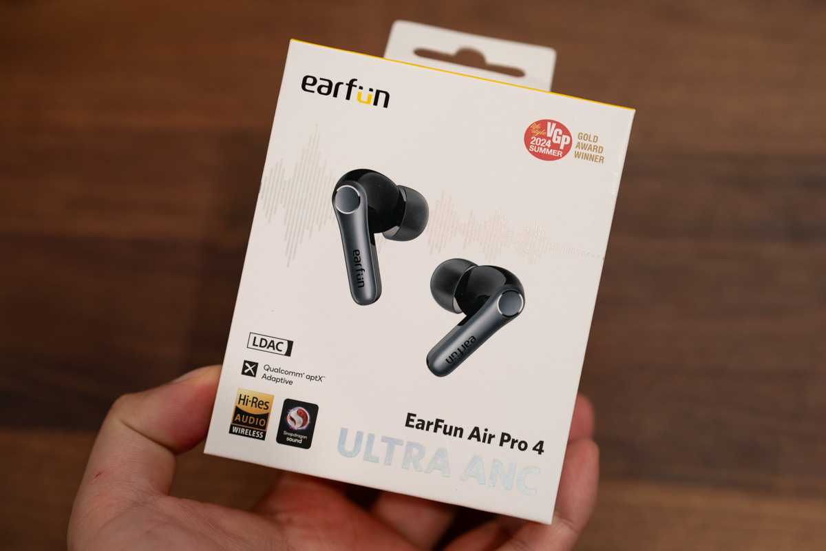EarFun Air Pro 4のパッケージ