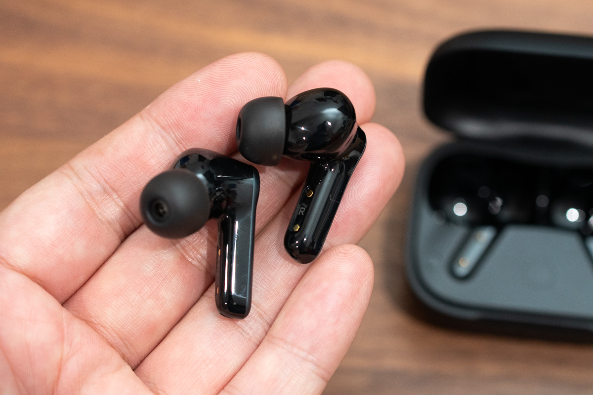 バー部分が僅かに細く短くなった