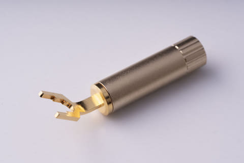 光城精工、スティック型仮想アース上位機「Crystal Ep-G」。導体表面積