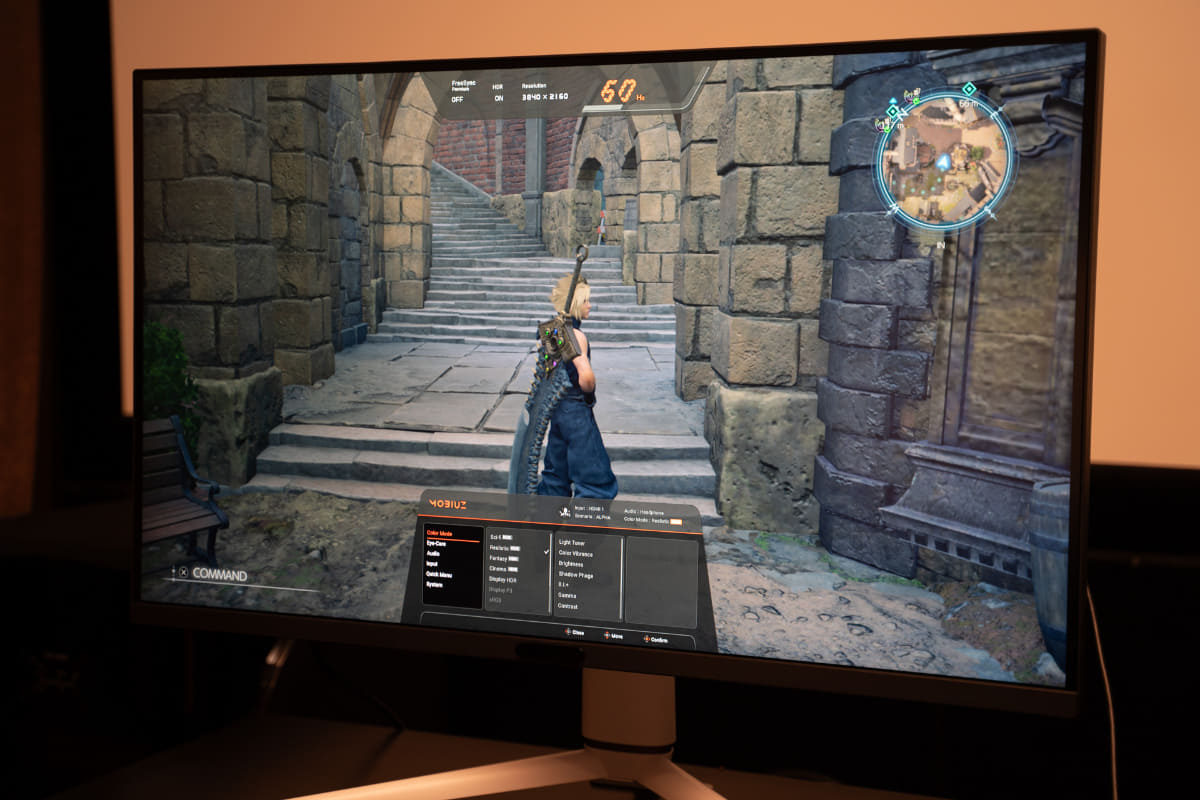 宇宙船をイメージしたというUIデザインもユニーク