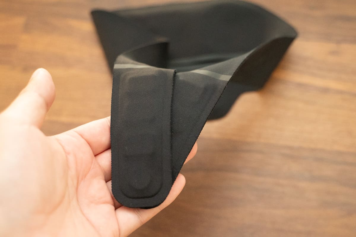 先端にはマグネットも埋め込まれ、先端同士をくっつけられる