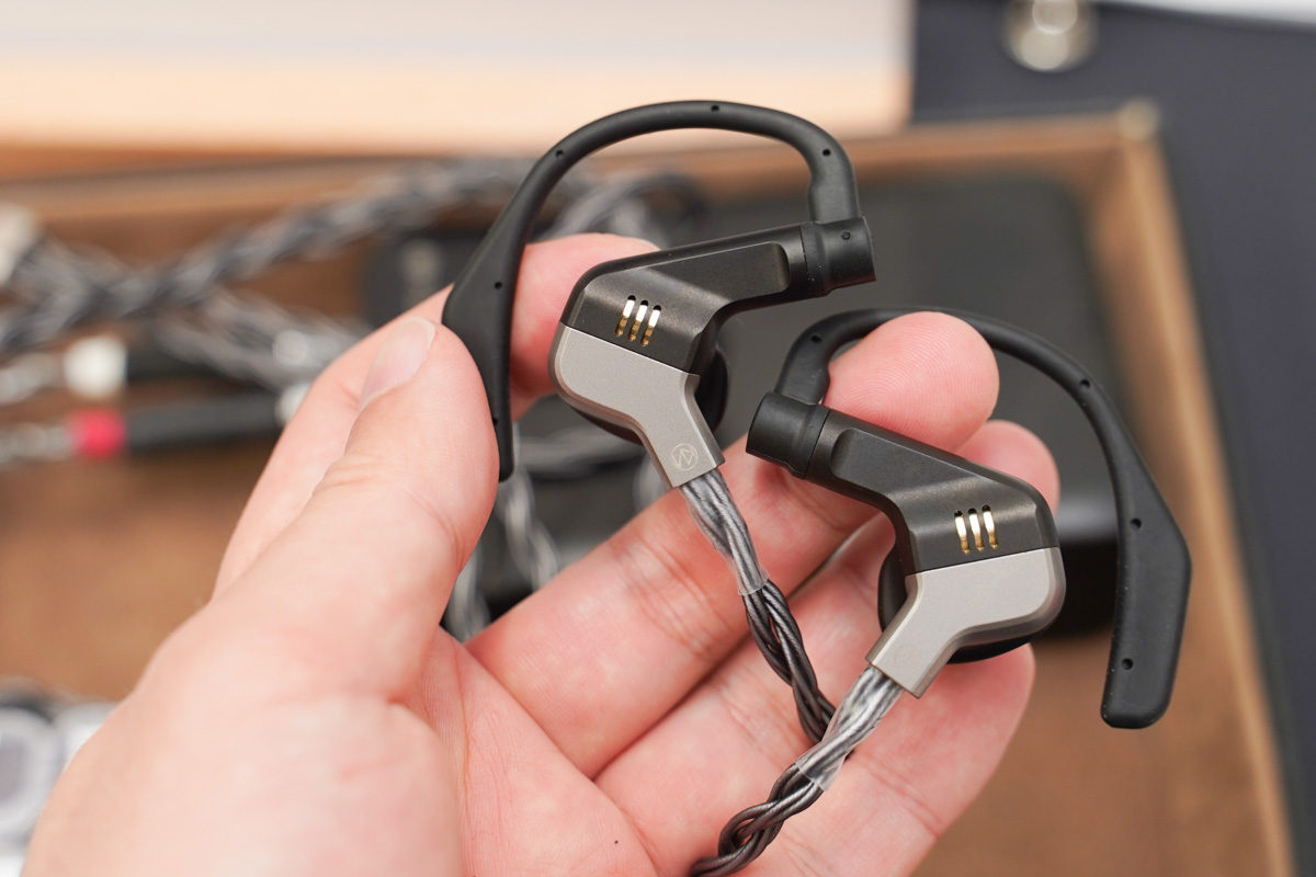 「FUGAKU」のイヤフォン部