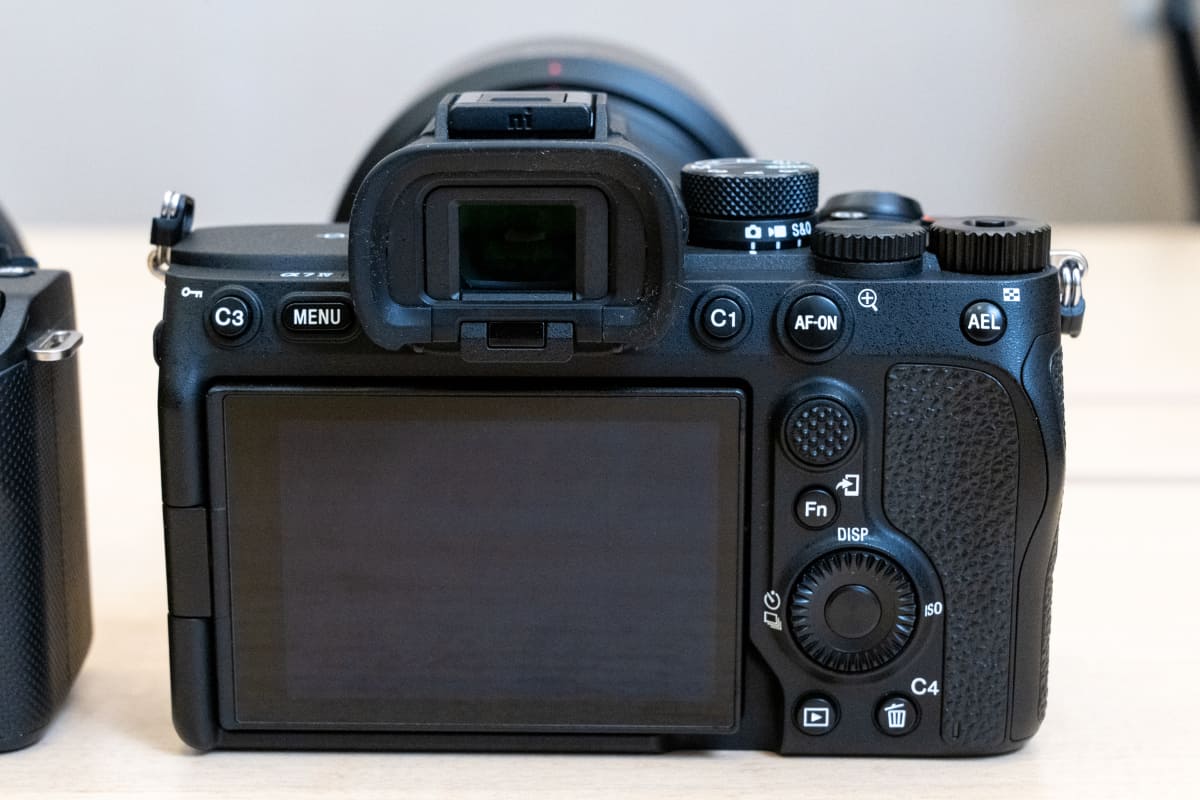 α7 IV