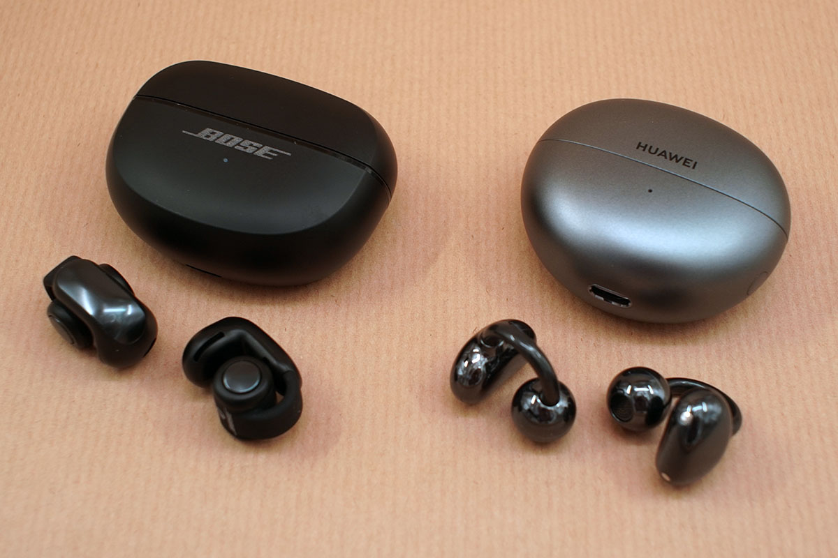 ボーズ「Open Earbuds Ultra」(左)とHUAWEI「FreeClip」