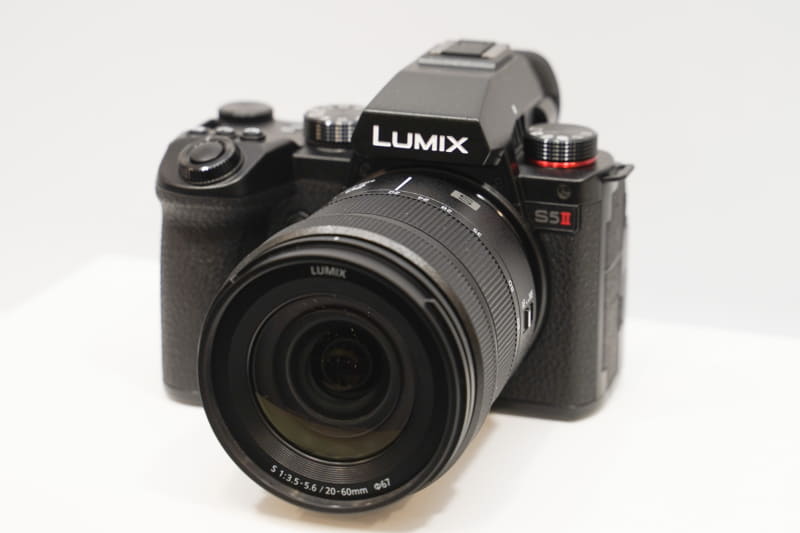 LUMIX「DC-S5II」