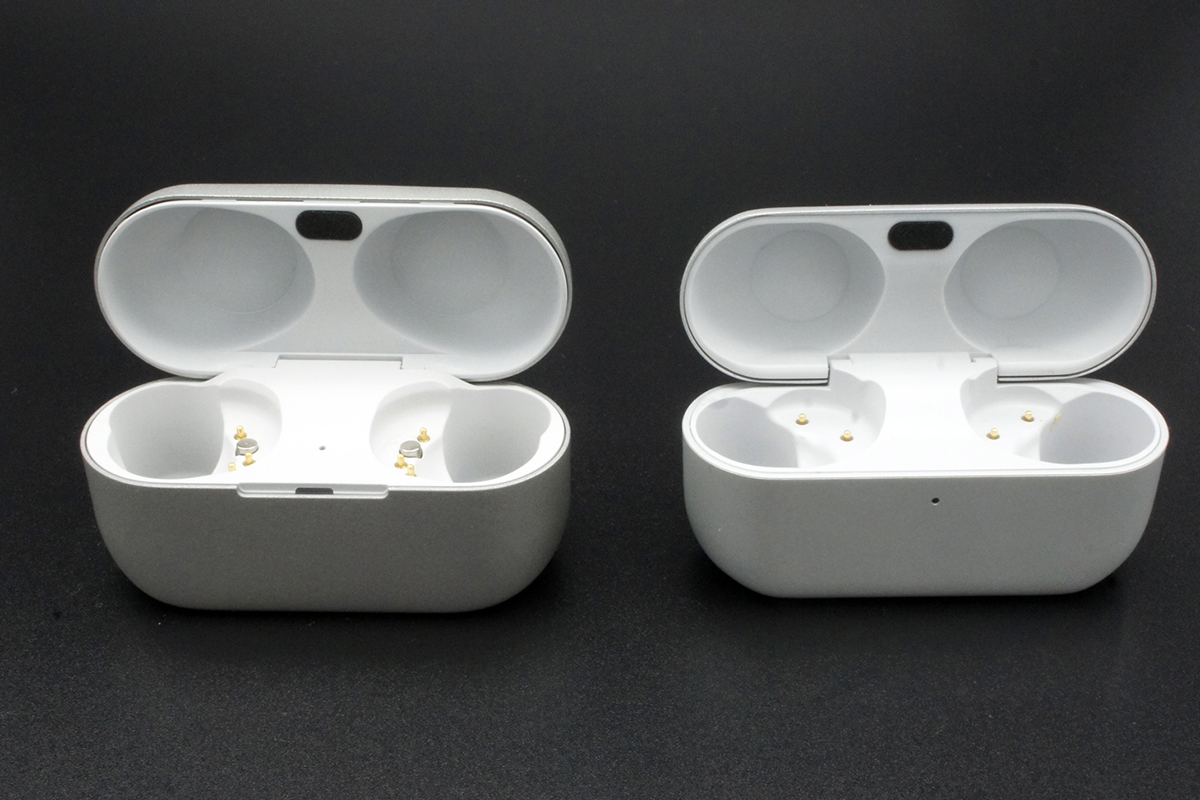 左がAZ80用で、右がAZ100の充電ケース。似通った形状だが、より薄型にしてコンパクト化をしている