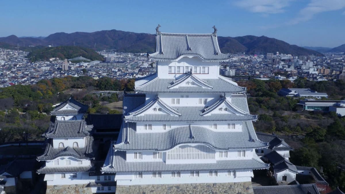 平成の大修理後の姫路城<br><span class="fnt-70">(C)NHK</span>
