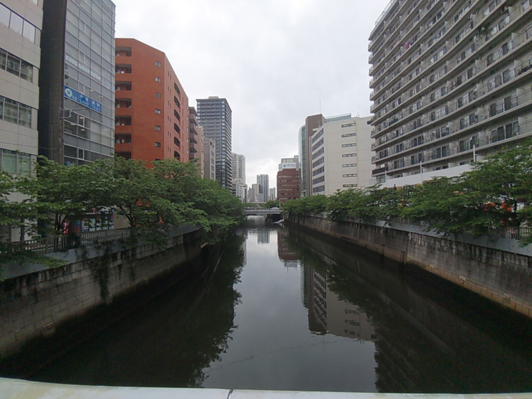 XREAL Eyeで撮影した静止画。解像度は2,016×1,512ドット