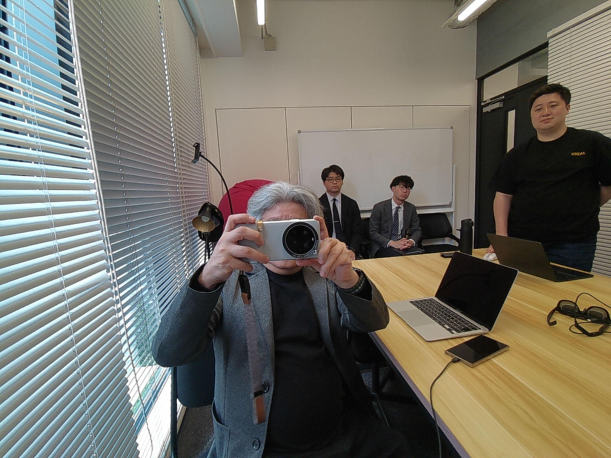 XREAL Eyeで撮影したサンプル。主観視点の写真を自然に撮影できている