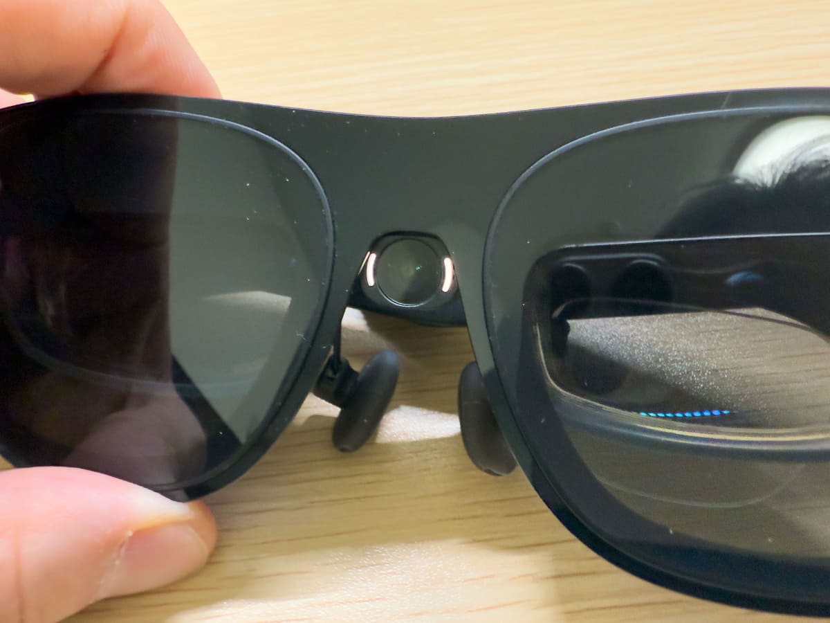 撮影時にはXEAL EyeのLEDが光る