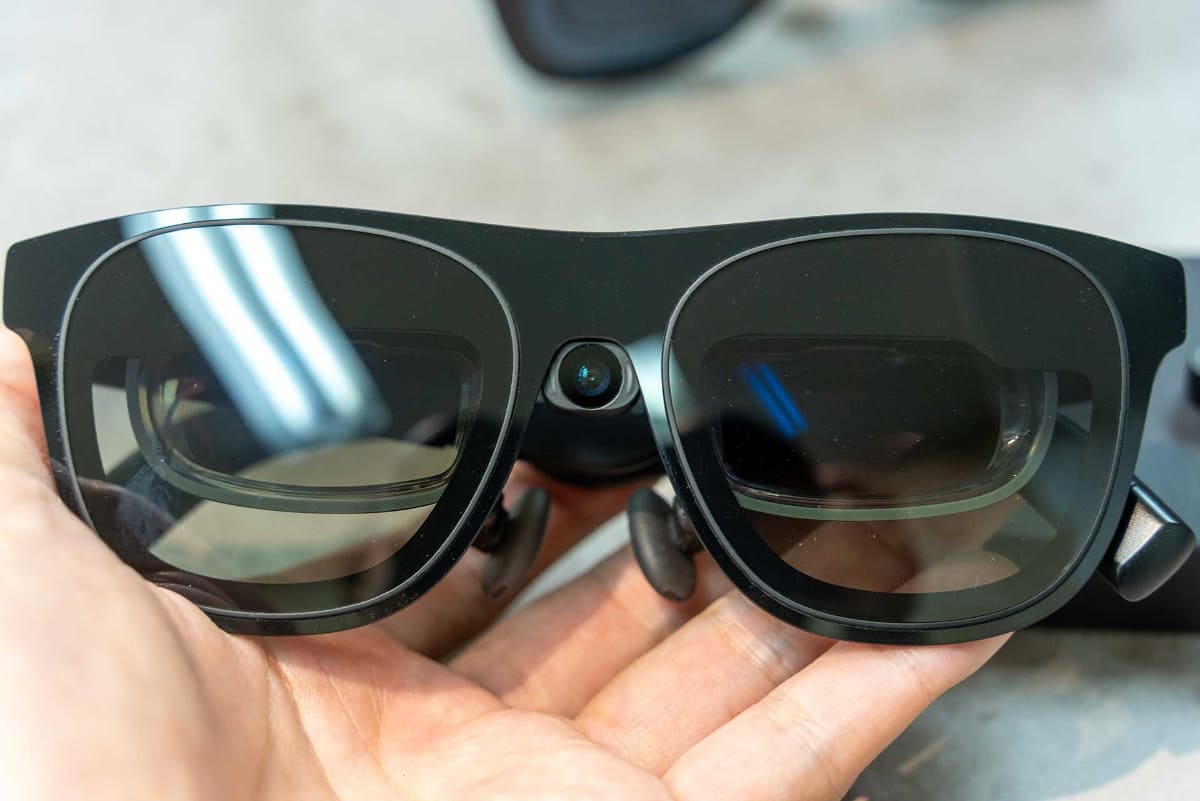 XREAL OneにXREAL Eyeを装着したところ
