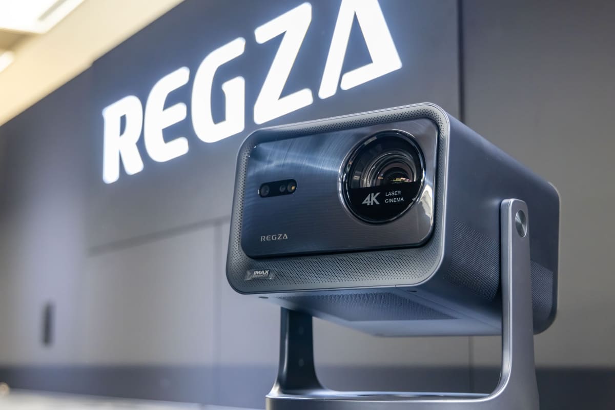 レグザプロジェクター「RLC-V7R MAX」