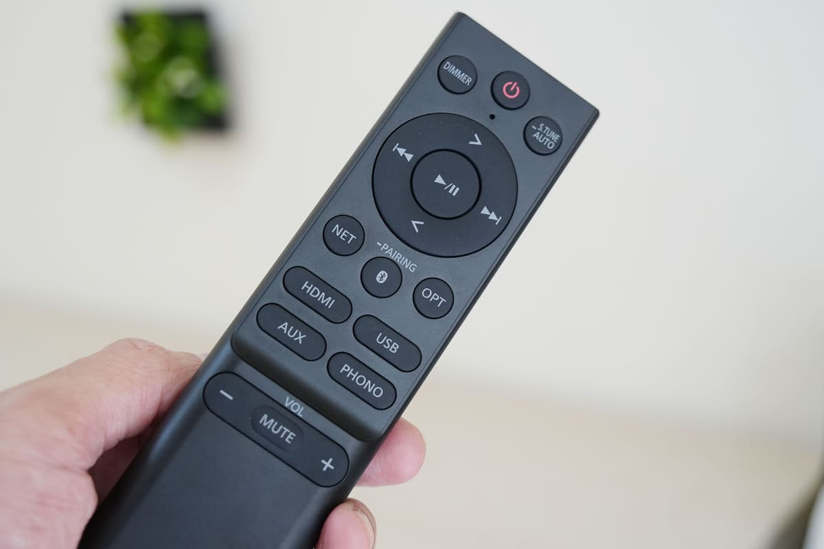 リモコンも付属