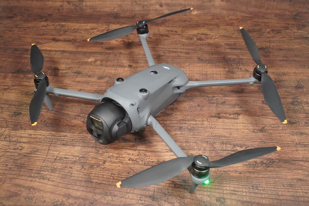 かなり大きく設計が変わったMavic 4 Pro