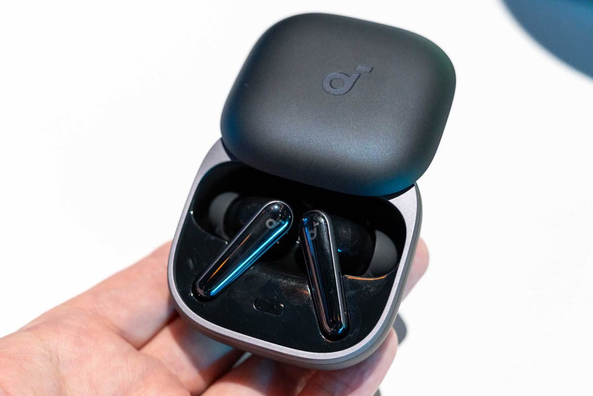 「Soundcore Liberty 5」(ミッドナイトブラック)