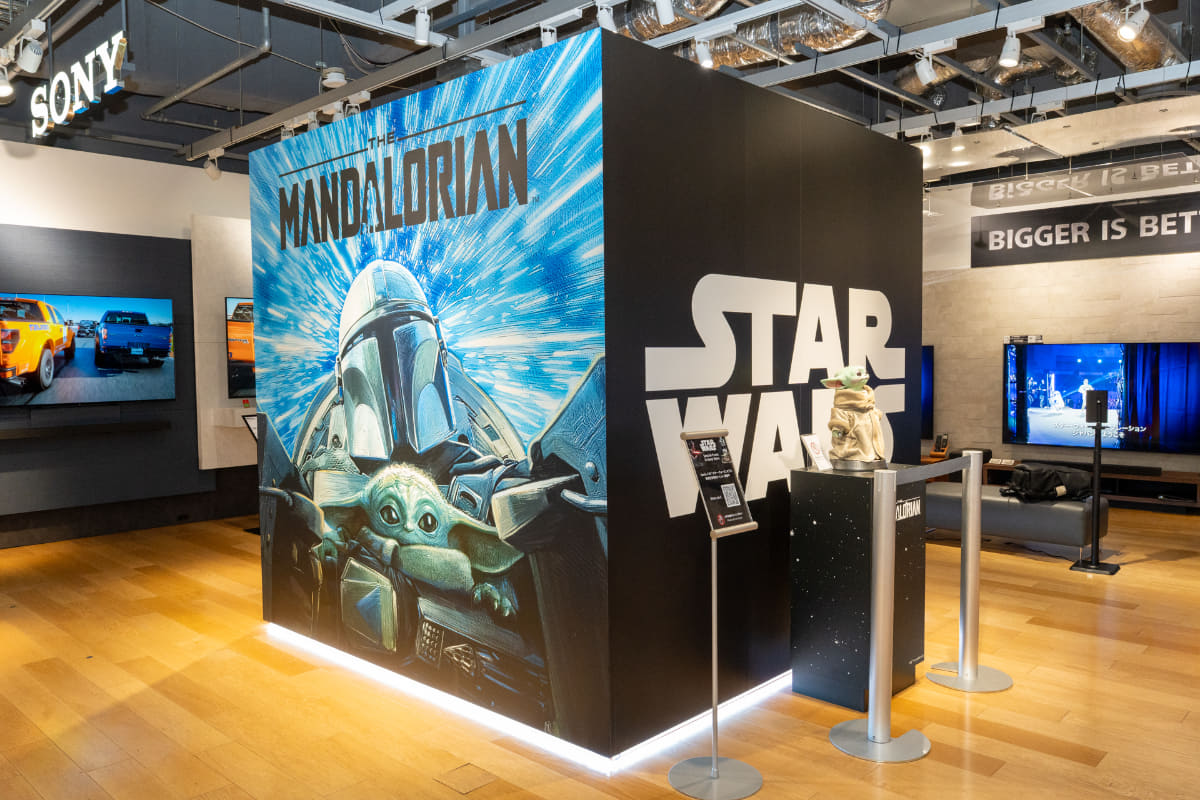 エンターテインメントシアター「SHIKAKU」。マンダロリアンのデザインが施されている<br><span class="fnt-70">(C) ＆ Lucasfilm Ltd.</span>