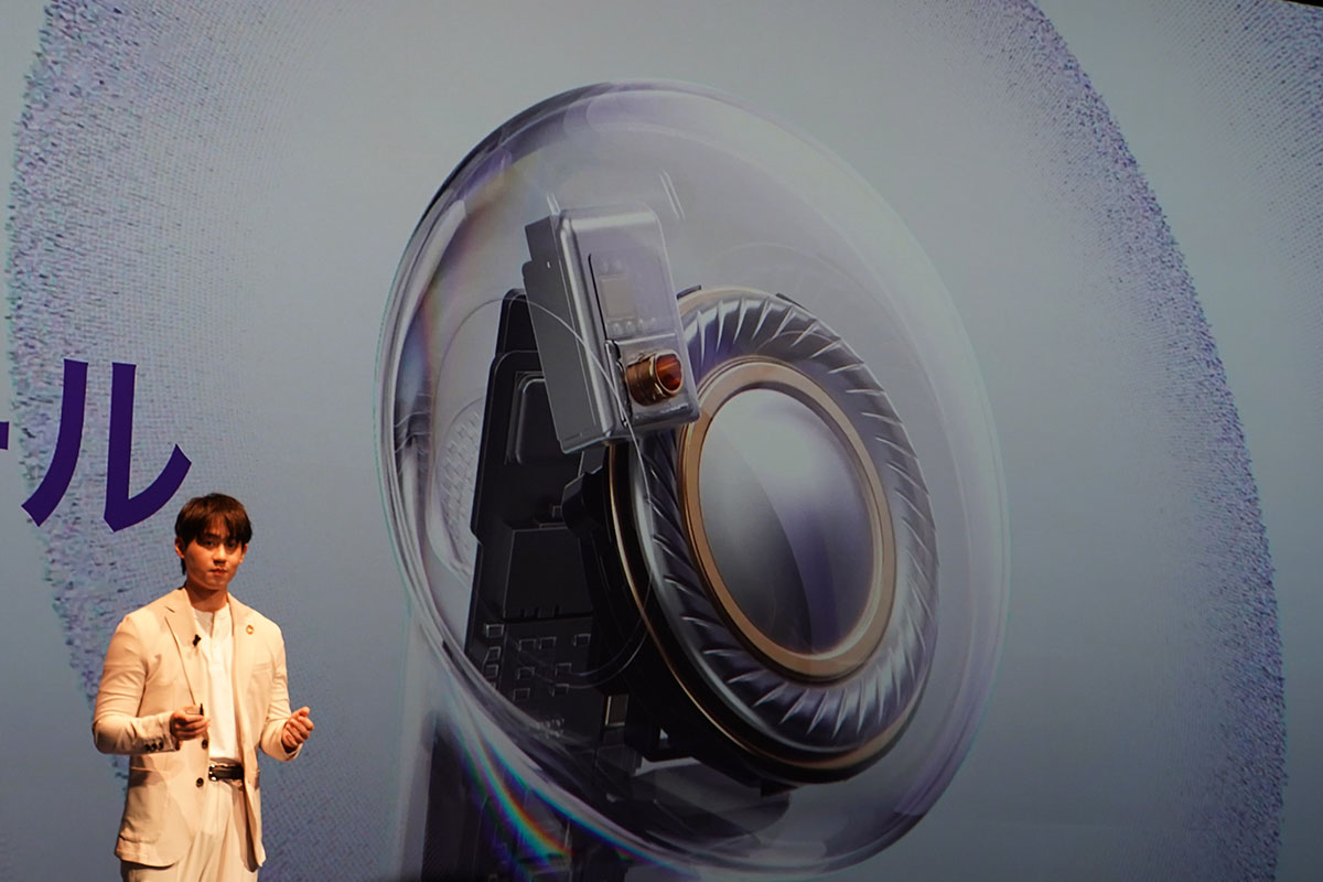 ダイナミック型ドライバーと合わせてデュアルドライバー構成になっている