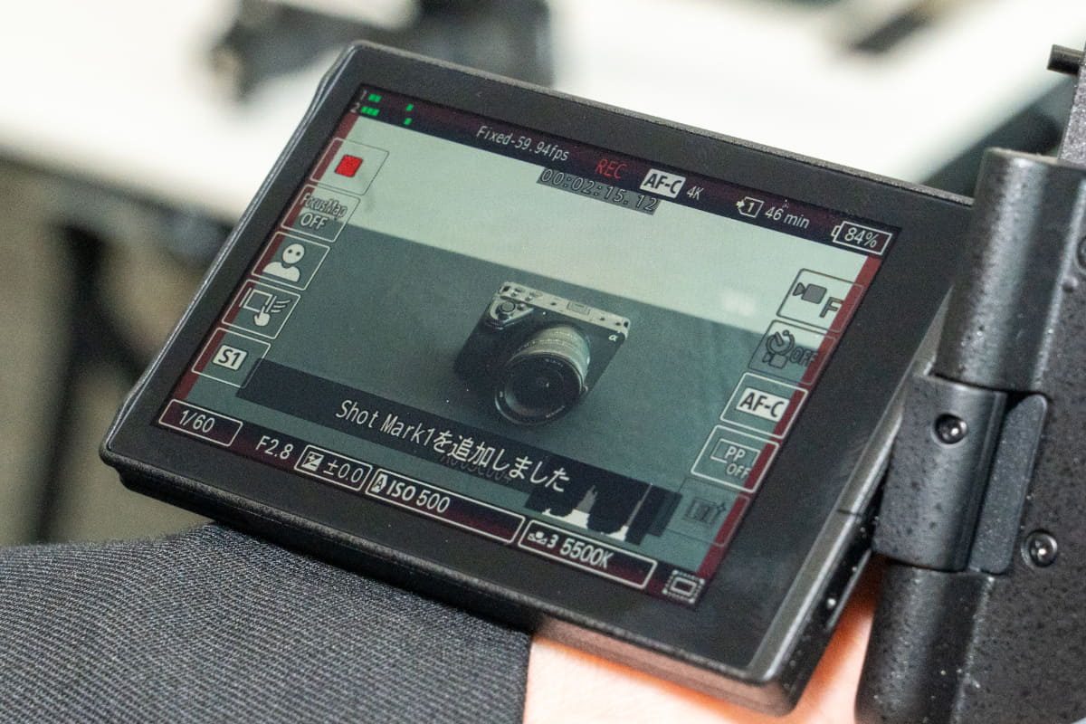 動画撮影中にショットマークを入れたり、静止画の切り出しも行なえる